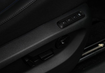 Подержанный автомобиль Volkswagen Tiguan 2025 года (9 фото)