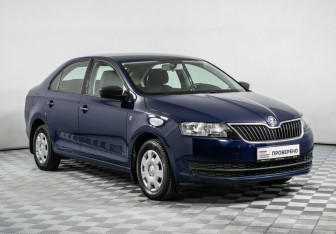Подержанный автомобиль Skoda Rapid Liftback 2015 года (3 фото)