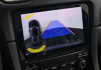 Подержанный автомобиль Porsche Cayman 2021 года (14 фото)