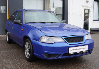 Подержанный автомобиль Daewoo Nexia Sedan 2010 года (3 фото)