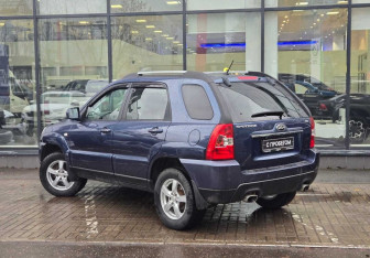 Подержанный автомобиль Kia Sportage 2010 года (6 фото)