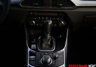 Подержанный автомобиль Mazda CX-9 2019 года (14 фото)