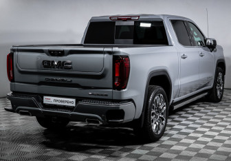 Подержанный автомобиль GMC Sierra 2024 года (5 фото)
