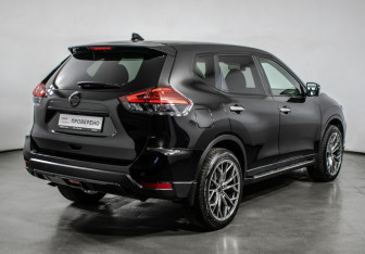 Подержанный автомобиль Nissan X-Trail 2020 года (5 фото)