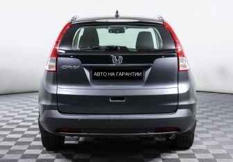 Подержанный автомобиль Honda CR-V 2012 года (4 фото)