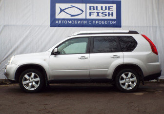 Подержанный автомобиль Nissan X-Trail 2008 года (3 фото)