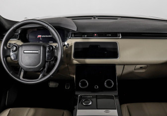 Подержанный автомобиль Land Rover Range Rover Velar 2017 года (12 фото)