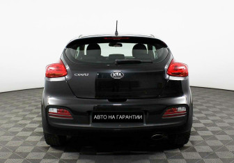Подержанный автомобиль Kia Ceed Hatchback 2014 года (4 фото)