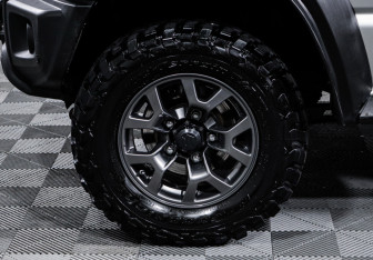 Подержанный автомобиль Suzuki Jimny 2020 года (14 фото)