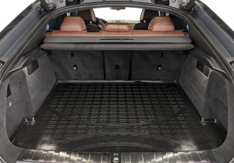 Подержанный автомобиль BMW X6 2023 года (10 фото)