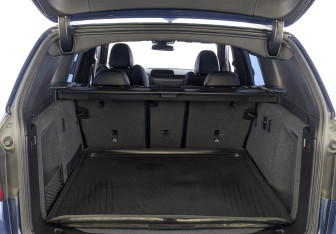 Подержанный автомобиль BMW X3 2021 года (10 фото)