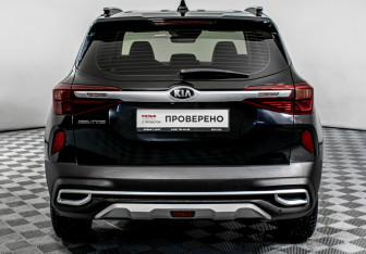 Подержанный автомобиль Kia Seltos 2021 года (6 фото)