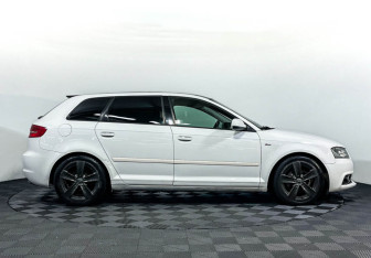 Подержанный автомобиль Audi A3 Hatchback 2012 года (4 фото)