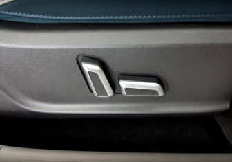 Подержанный автомобиль Ora 03 2023 года (25 фото)