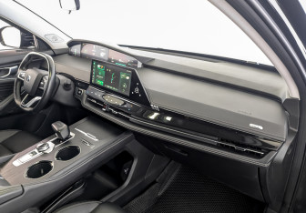 Подержанный автомобиль Changan UNI-K 2023 года (11 фото)