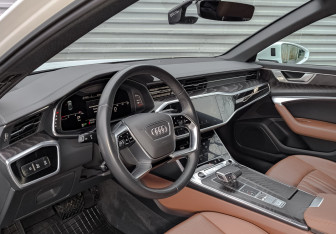 Подержанный автомобиль Audi A6 Sedan 2022 года (16 фото)