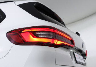 Подержанный автомобиль BMW X5 2019 года (23 фото)