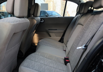 Подержанный автомобиль Renault Megane Sedan 2006 года (8 фото)