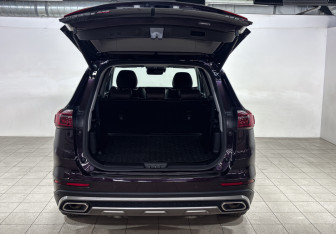 Подержанный автомобиль Chery Tiggo 8 Pro 2021 года (28 фото)