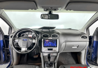 Подержанный автомобиль Ford Focus Wagon 2010 года (12 фото)