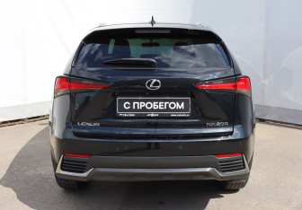Подержанный автомобиль Lexus NX 2020 года (5 фото)
