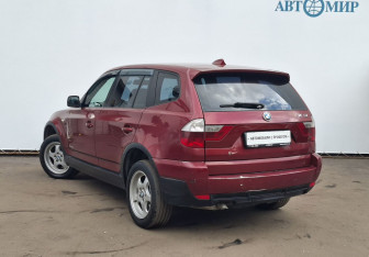 Подержанный автомобиль BMW X3 2009 года (7 фото)
