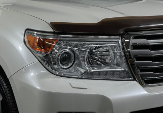 Подержанный автомобиль Toyota Land Cruiser Suv 2013 года (21 фото)