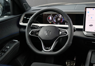 Подержанный автомобиль Volkswagen Teramont 2025 года (15 фото)