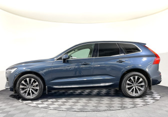 Подержанный автомобиль Volvo XC60 2021 года (8 фото)