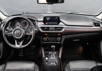 Подержанный автомобиль Mazda 6 Sedan 2017 года (9 фото)