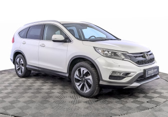 Подержанный автомобиль Honda CR-V 2015 года (3 фото)