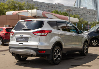 Подержанный автомобиль Ford Kuga 2014 года (4 фото)