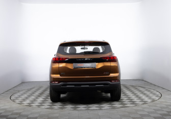 Подержанный автомобиль BAIC X35 2023 года (6 фото)