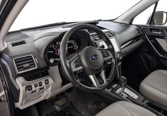 Подержанный автомобиль Subaru Forester Suv 2017 года (15 фото)