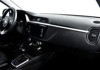 Подержанный автомобиль Kia Rio Hatchback 2021 года (8 фото)