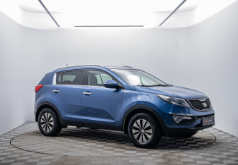 Подержанный автомобиль Kia Sportage 2014 года (3 фото)