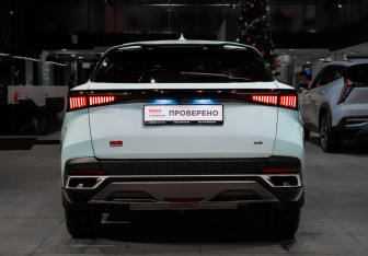 Подержанный автомобиль Omoda C5 2023 года (5 фото)