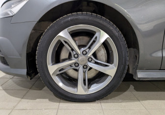 Подержанный автомобиль Audi A6 Sedan 2016 года (5 фото)