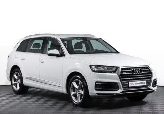Подержанный автомобиль Audi Q7 2018 года (3 фото)