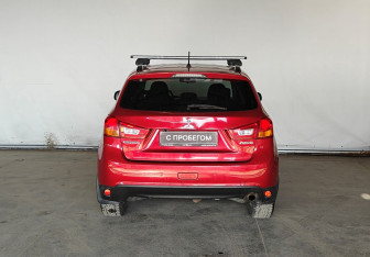 Подержанный автомобиль Mitsubishi ASX 2014 года (5 фото)