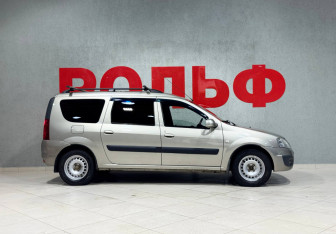 Подержанный автомобиль LADA (ВАЗ) Largus Wagon 2013 года (3 фото)