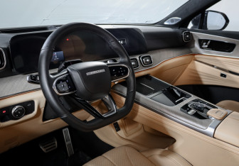 Подержанный автомобиль Jaecoo J8 2024 года (14 фото)