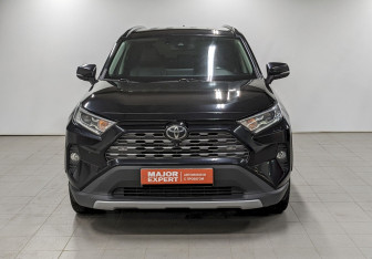 Подержанный автомобиль Toyota RAV4 2021 года (2 фото)