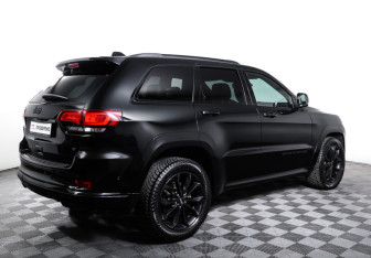 Подержанный автомобиль Jeep Grand Cherokee 2021 года (5 фото)