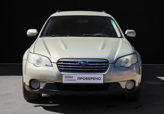 Подержанный автомобиль Subaru Outback Wagon 2008 года (2 фото)