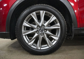 Подержанный автомобиль Mazda CX-5 2020 года (10 фото)