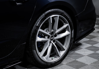 Подержанный автомобиль Audi A7 2021 года (15 фото)