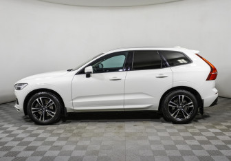 Подержанный автомобиль Volvo XC60 2019 года (8 фото)