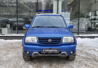 Подержанный автомобиль Suzuki Grand Vitara 2003 года (2 фото)