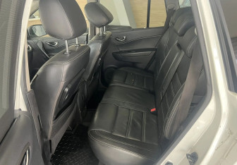 Подержанный автомобиль Renault Koleos 2013 года (18 фото)